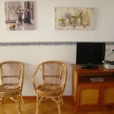Villa Casa - Semi-detached 2 Bedroom - Great For Smaller Groups *
